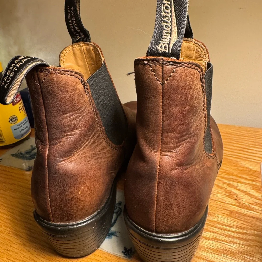 Blundstone Women's Boots - Picture 3 of 9